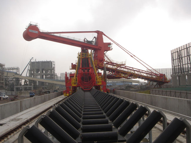 中龍鋼鐵儲(chǔ)區(qū)